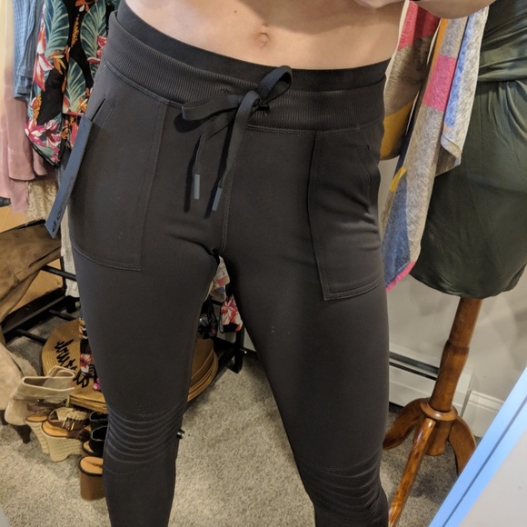 LAST PAIR!! Motto Joggers - Picture 3 of 4